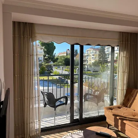 By Lotus - Comfortable Luxury With Pool Apartament *