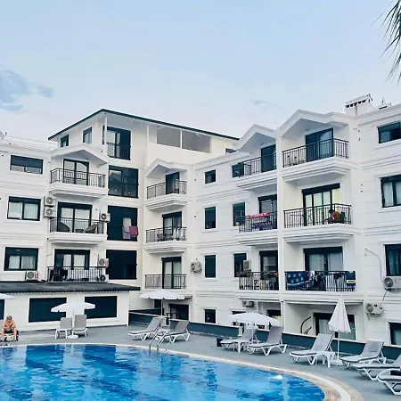 By Lotus - Comfortable Luxury With Pool Apartman